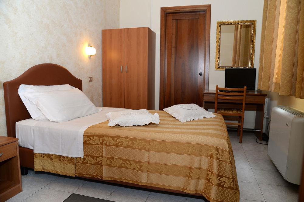Hotel Marco Polo Self Check-In Bolonia Exterior foto