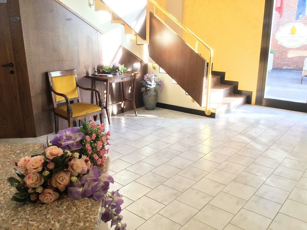 Hotel Marco Polo Self Check-In Bolonia Exterior foto