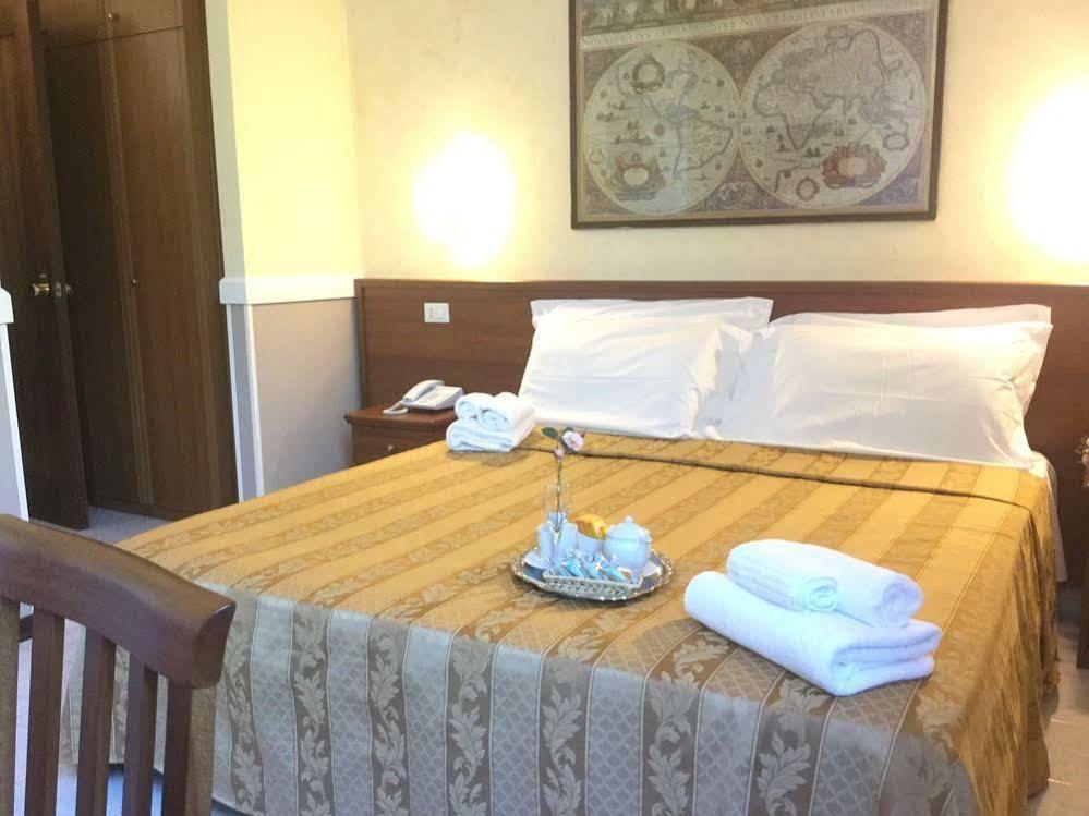 Hotel Marco Polo Self Check-In Bolonia Exterior foto